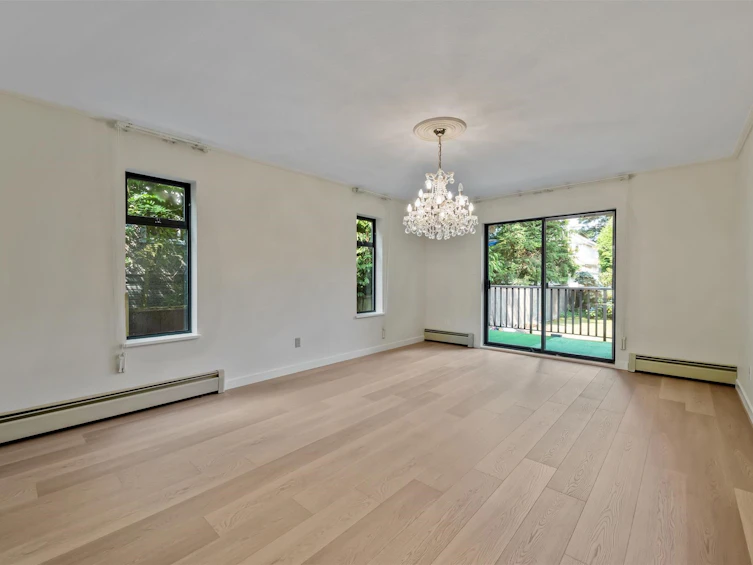 2855 W 37th Avenue, Vancouver, BC, V6N 2T7 - 9