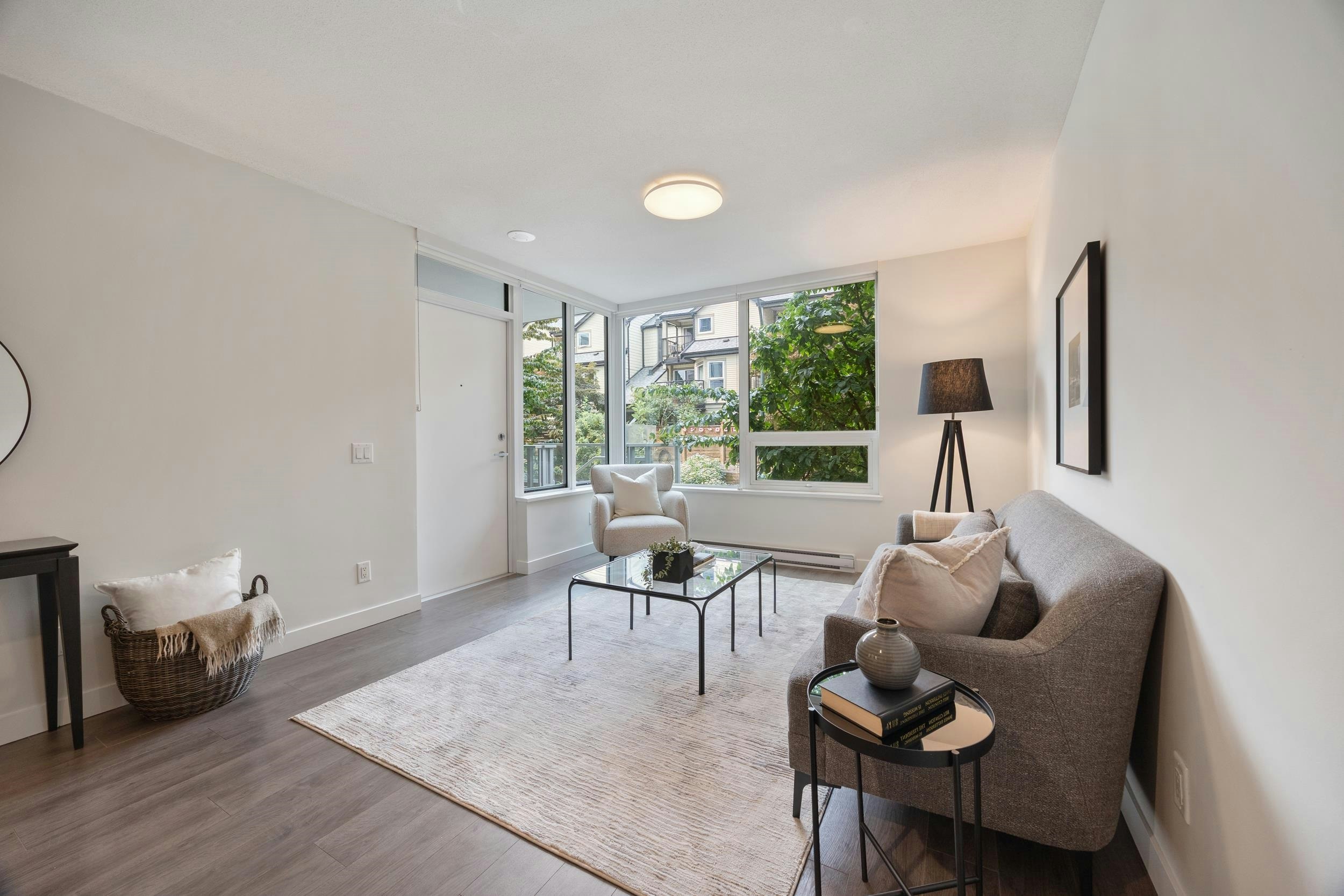 TH2-988 Quayside Drive - 2