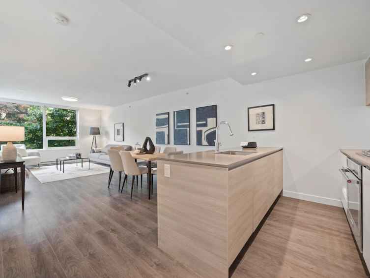 TH2-988 Quayside Drive, New Westminster, BC, V3M 0L5