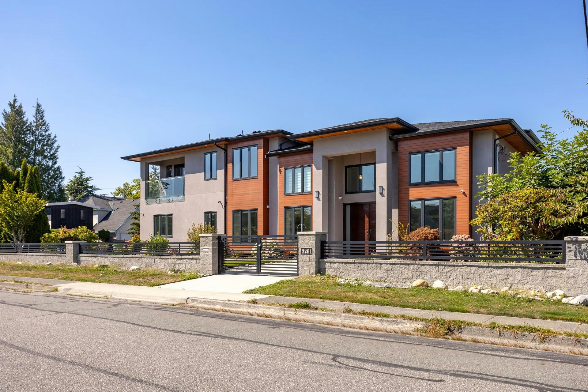 3291 Ullsmore Avenue, Richmond, BC, V7C 1R8