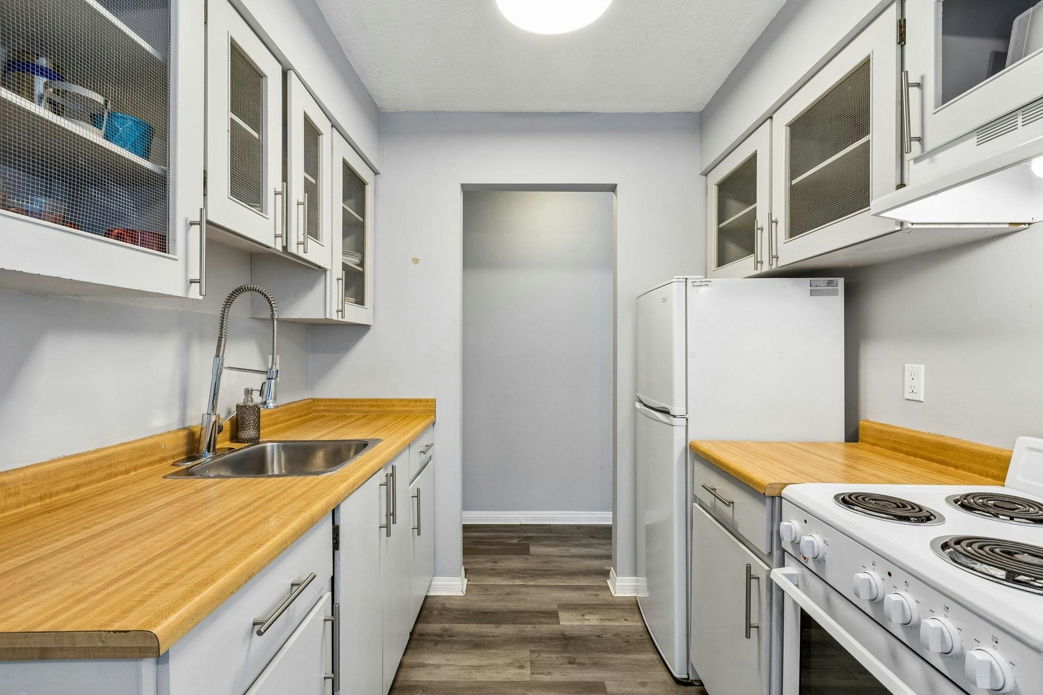 102-107 W 27th Street, North Vancouver, BC, V7N 4G5 - 10