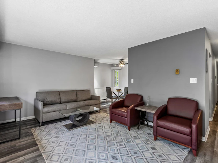 102-107 W 27th Street, North Vancouver, BC, V7N 4G5 - 5