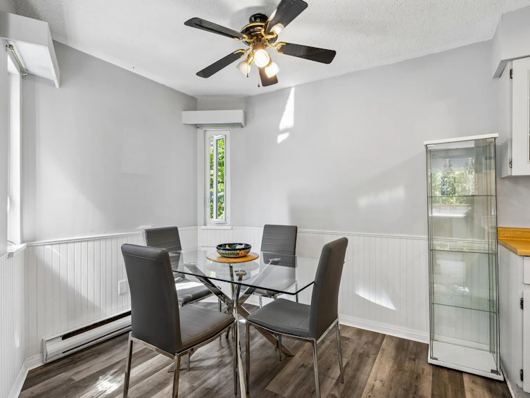 102-107 W 27th Street, North Vancouver, BC, V7N 4G5 - 6