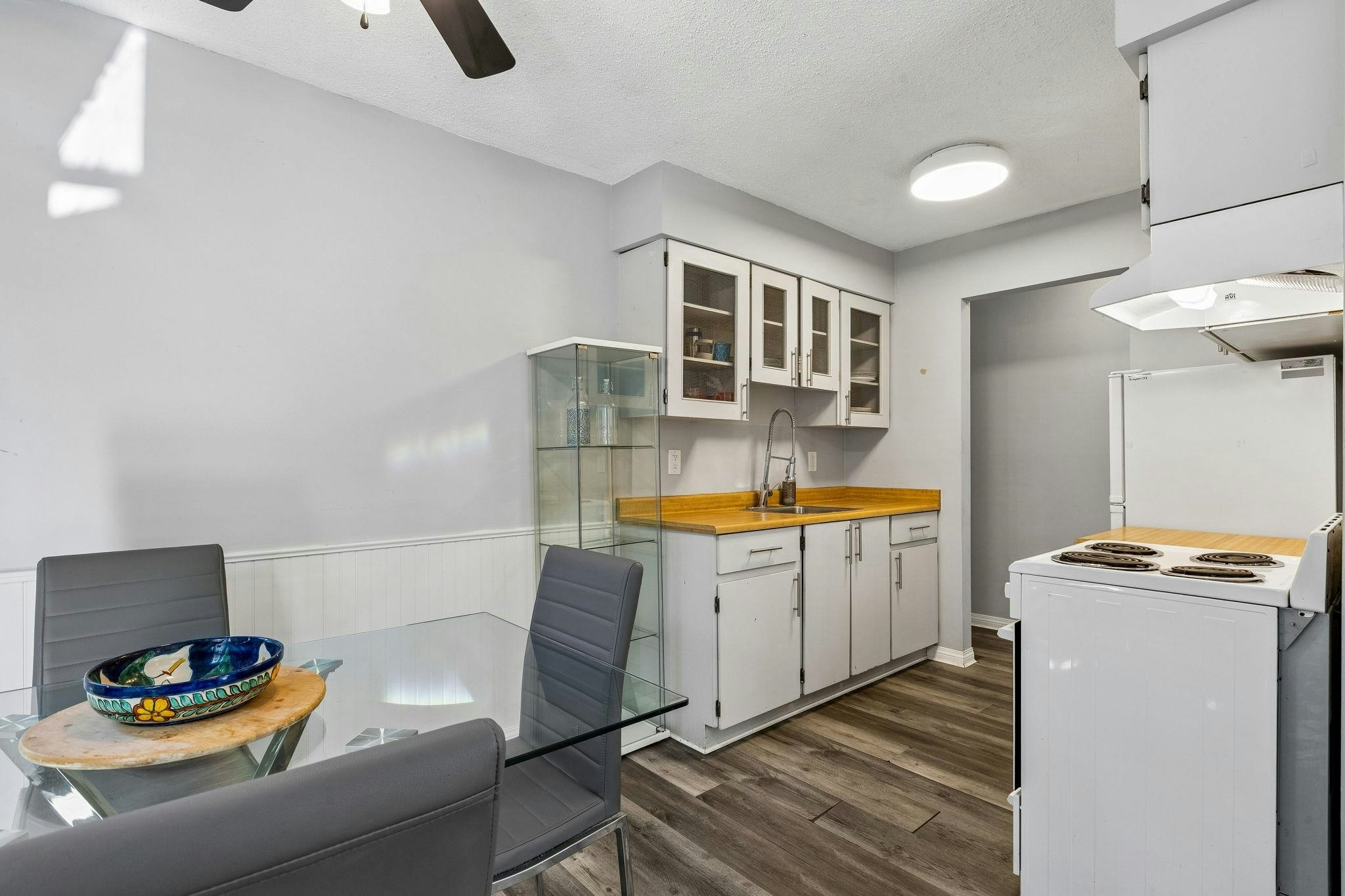 102-107 W 27th Street, North Vancouver, BC, V7N 4G5 - 7