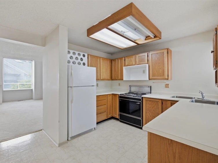 3661 Handel Avenue, Vancouver, BC, V5S 4G7 - 6