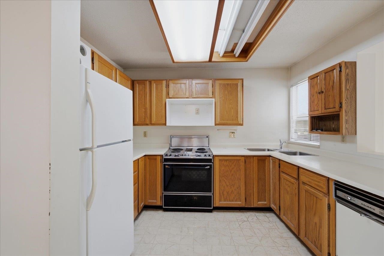 3661 Handel Avenue, Vancouver, BC, V5S 4G7 - 7