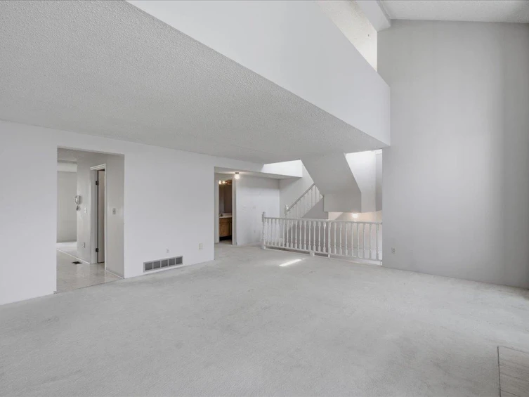 3661 Handel Avenue, Vancouver, BC, V5S 4G7 - 5