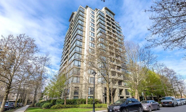 908-9133 Hemlock Drive