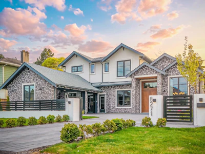 8271 Minler Road - 2