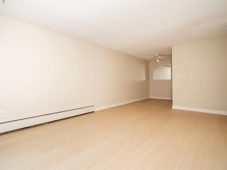 208-15020 North Bluff Road, Surrey, BC, V4B 5A4 - 8
