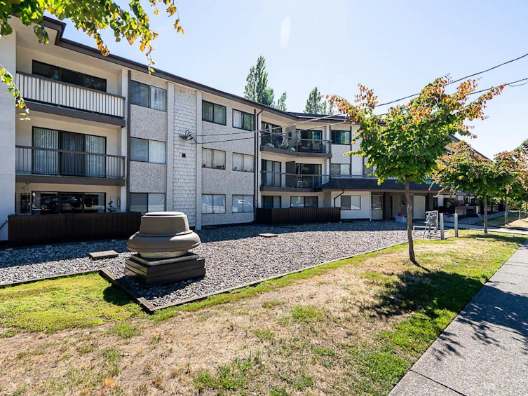 208-15020 North Bluff Road, Surrey, BC, V4B 5A4 - 31