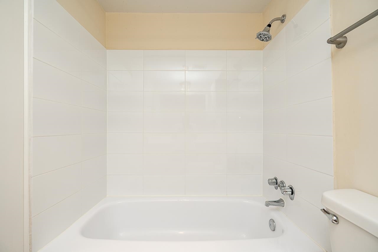 208-15020 North Bluff Road, Surrey, BC, V4B 5A4 - 20