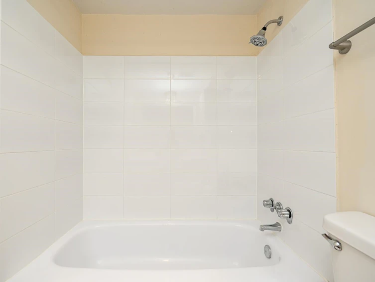 208-15020 North Bluff Road, Surrey, BC, V4B 5A4 - 20