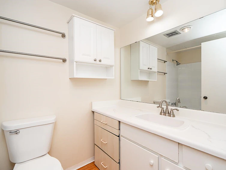 208-15020 North Bluff Road, Surrey, BC, V4B 5A4 - 19