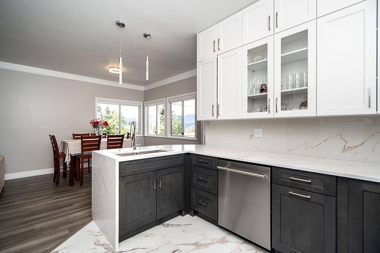2775 Nadina Drive, Coquitlam, BC, V3C 6A5 - 13