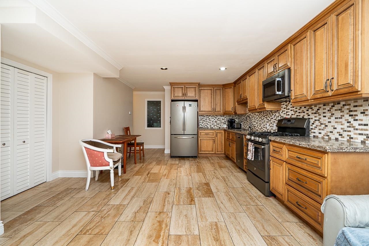2775 Nadina Drive, Coquitlam, BC, V3C 6A5 - 30