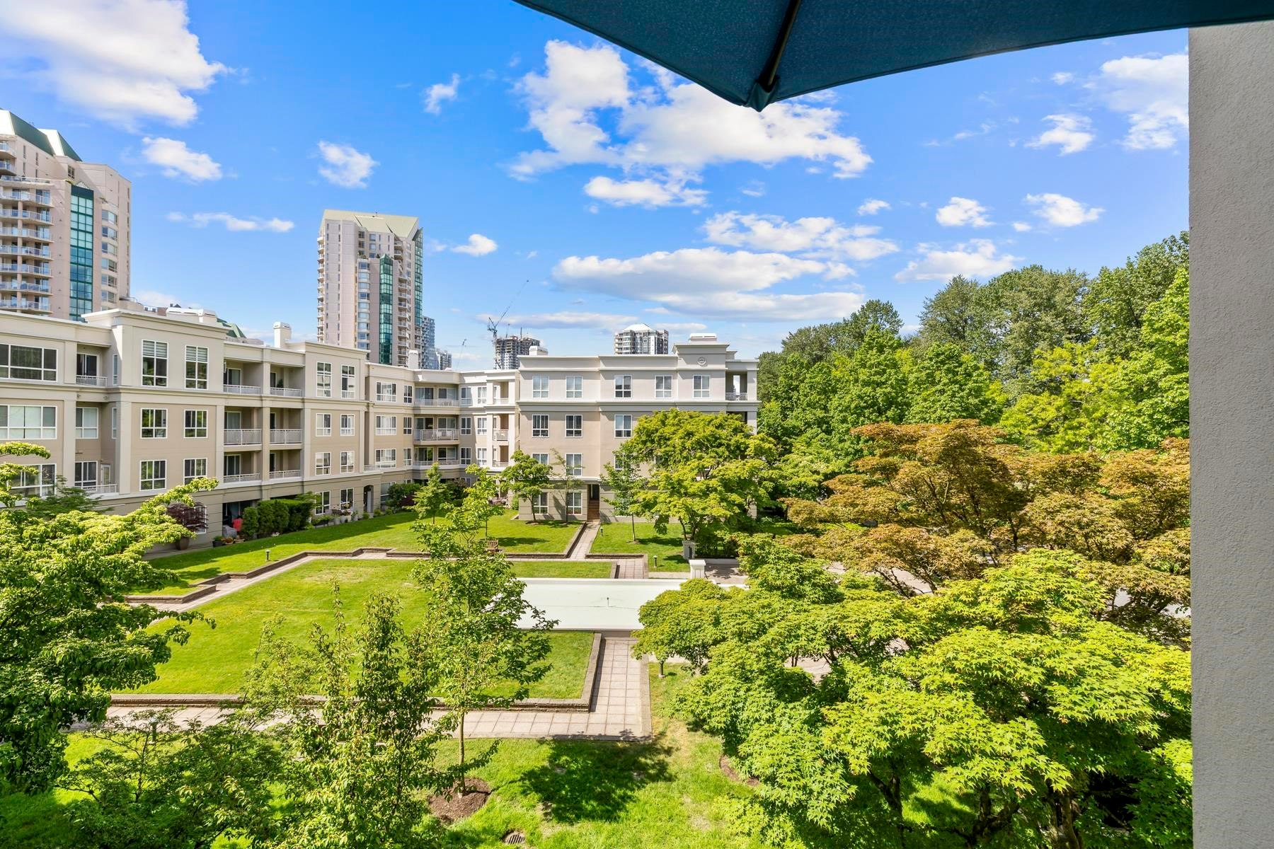 340-3098 Guildford Way, Coquitlam, BC, V3B 7W8