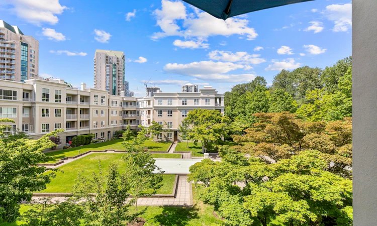 340-3098 Guildford Way