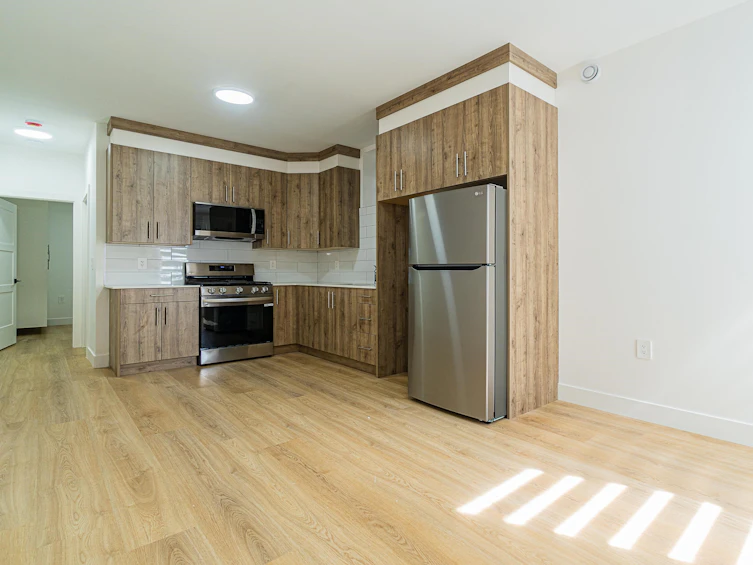4152 Pender Street, Burnaby, BC, V5C 2M2 - 33