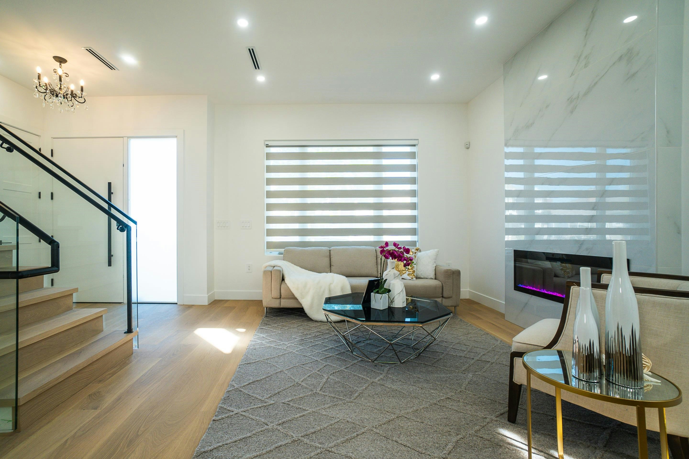 4152 Pender Street - 5