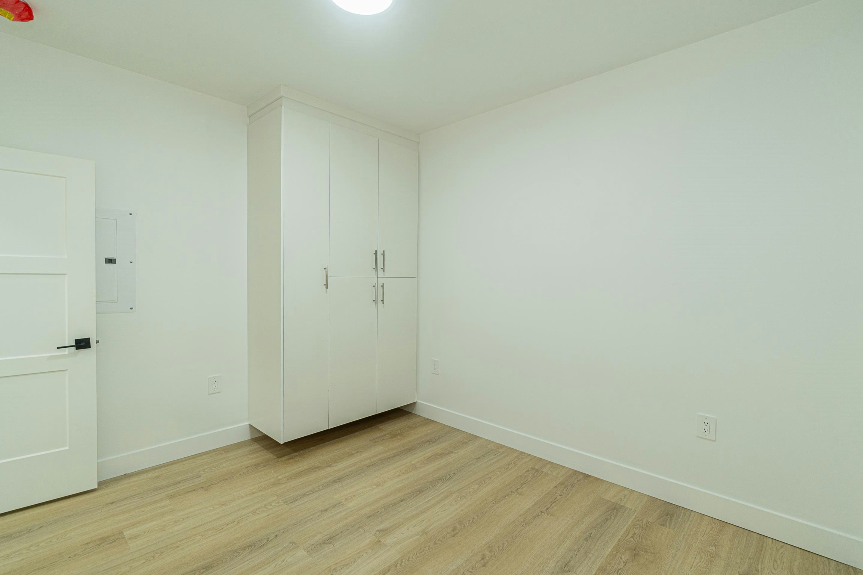 4152 Pender Street, Burnaby, BC, V5C 2M2 - 34