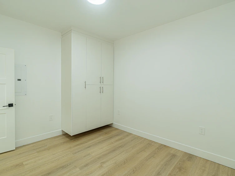 4152 Pender Street, Burnaby, BC, V5C 2M2 - 34