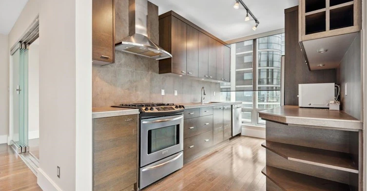 2703-837 W Hastings Street, Vancouver, BC, V6C 1C6 - 17