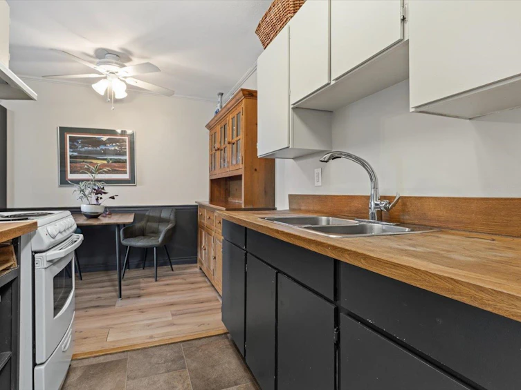 210-9477 Cook Street, Chilliwack, BC, V2P 4J8 - 12