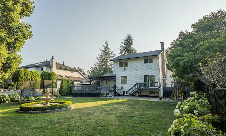 6096 Killarney Drive
