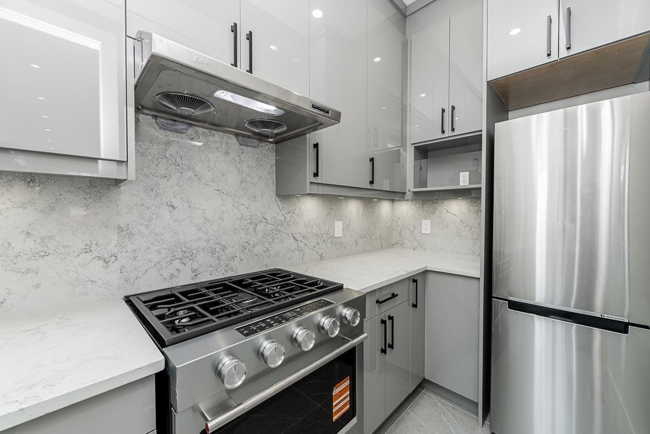 102-18573 56 Avenue, Surrey, BC, V3S 8J3 - 12