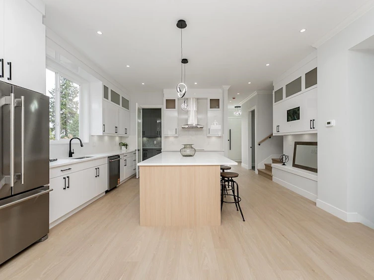 102-18573 56 Avenue, Surrey, BC, V3S 8J3 - 8