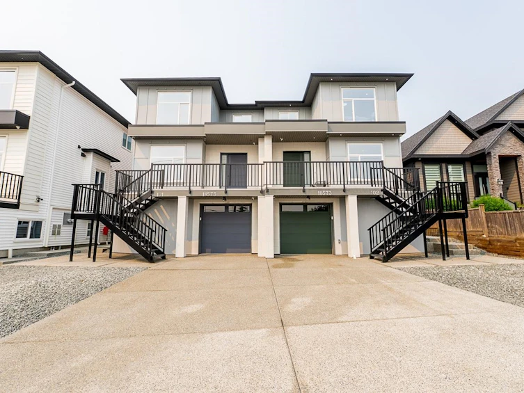 102-18573 56 Avenue, Surrey, BC, V3S 8J3