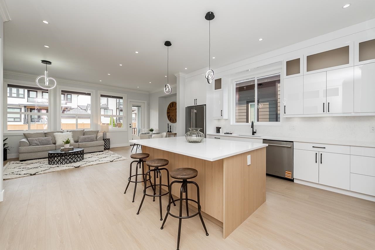 102-18573 56 Avenue, Surrey, BC, V3S 8J3 - 7