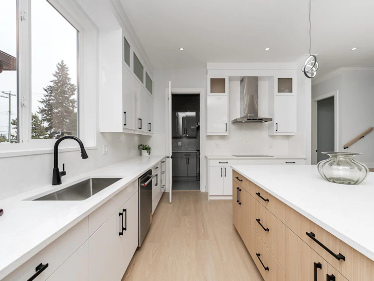 102-18573 56 Avenue, Surrey, BC, V3S 8J3 - 9