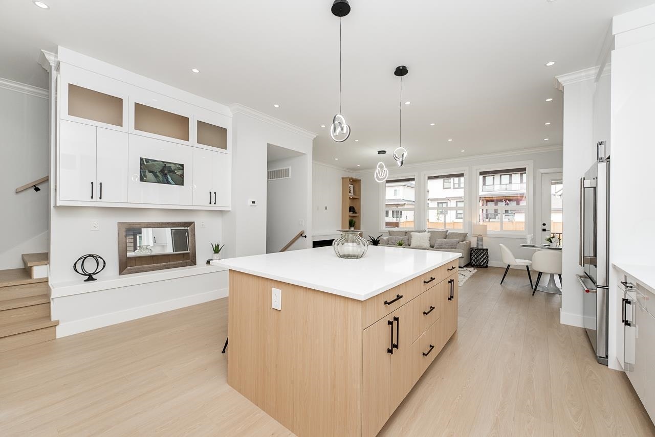 102-18573 56 Avenue, Surrey, BC, V3S 8J3 - 11