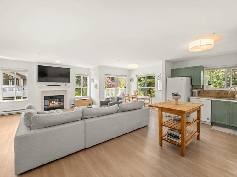 309-15272 20 Avenue, Surrey, BC, V4A 2A3 - 2