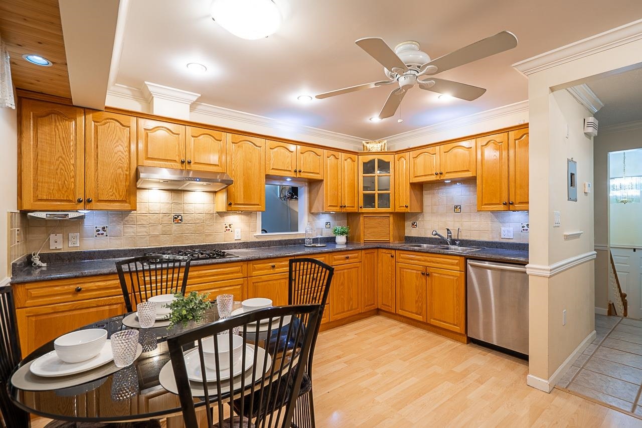 9762 116 Street - 5