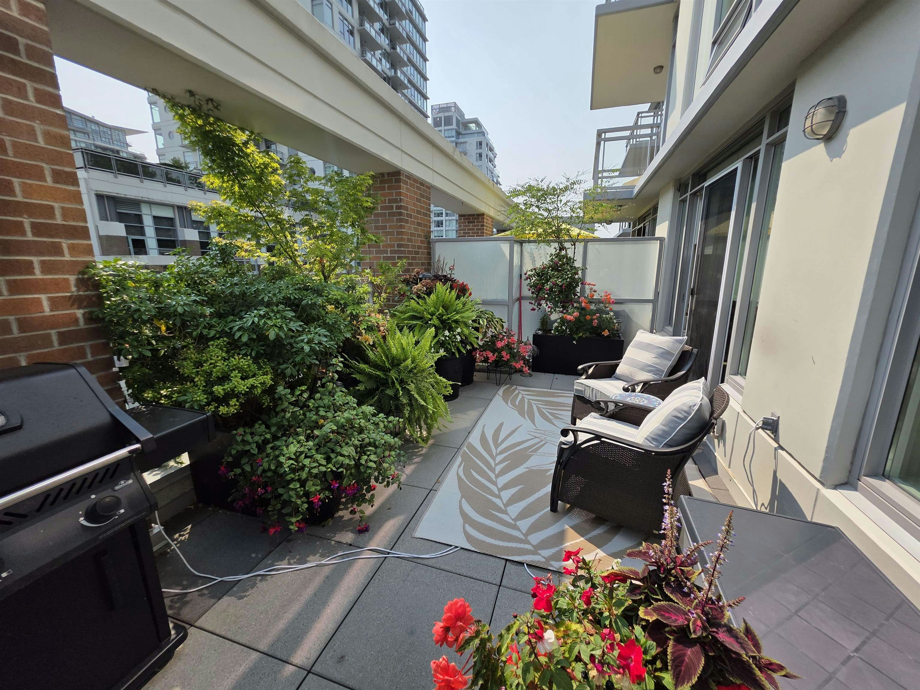 204-15152 Russell Avenue, Surrey, BC, V4B 0A3 - 11