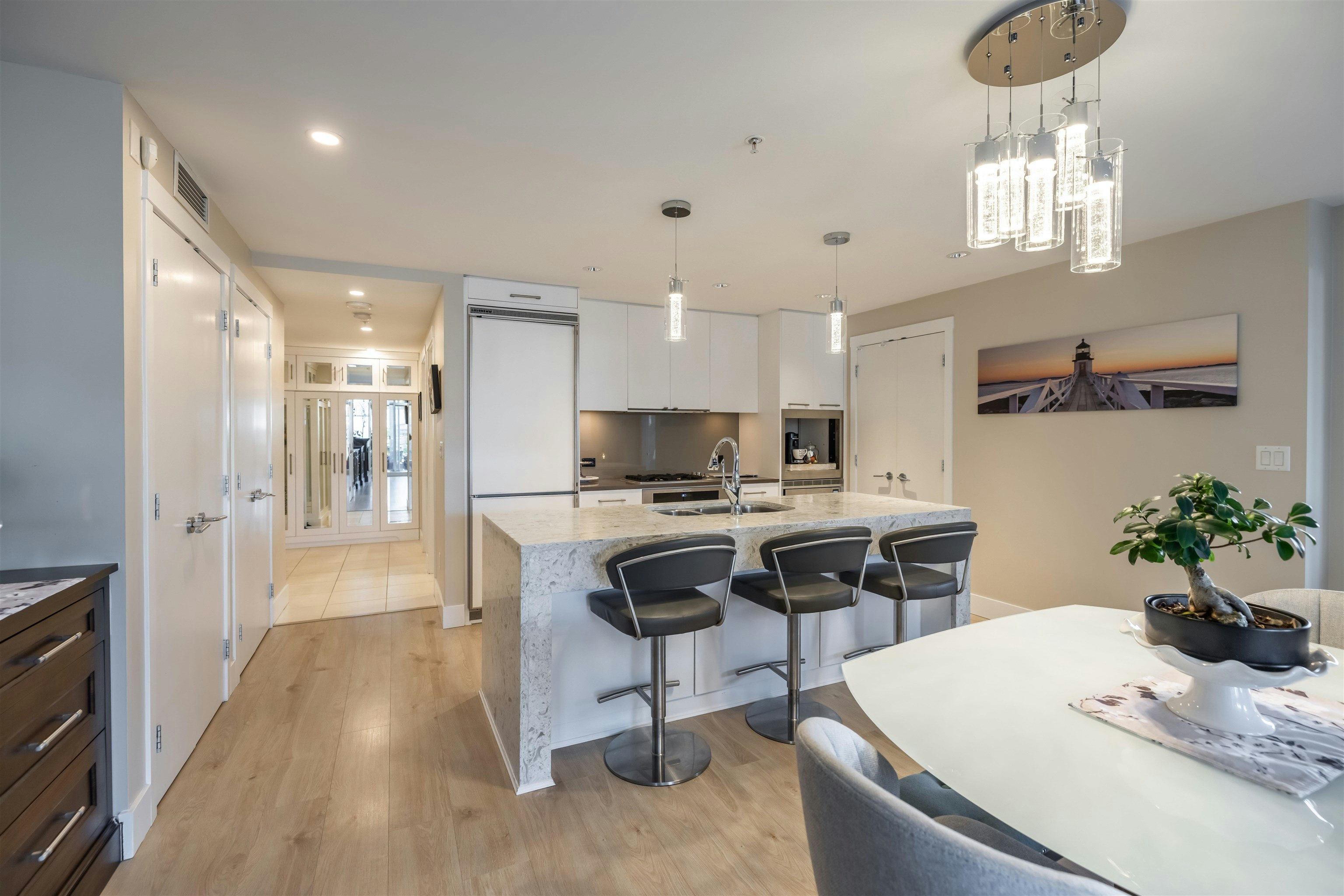 204-15152 Russell Avenue, Surrey, BC, V4B 0A3 - 6