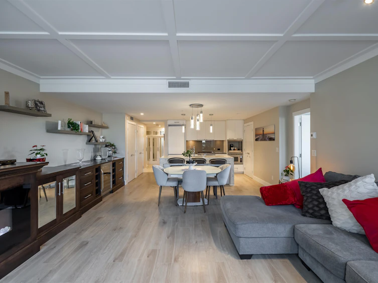 204-15152 Russell Avenue, Surrey, BC, V4B 0A3 - 12