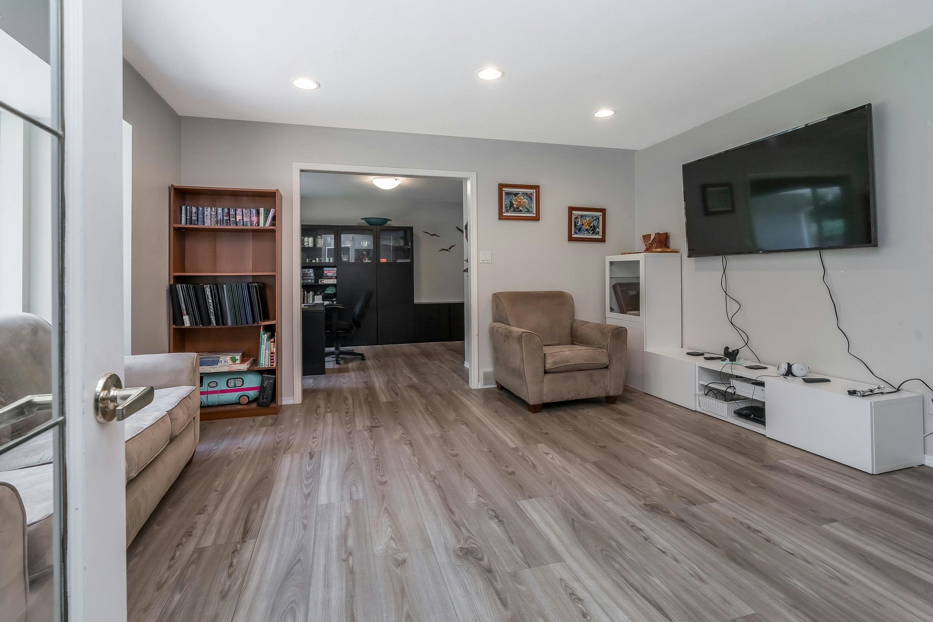 9536 Barr Street, Mission, BC, V2V 7C9 - 11