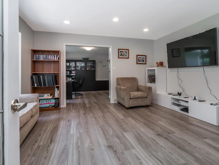 9536 Barr Street, Mission, BC, V2V 7C9 - 11