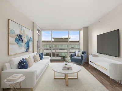 802-2968 Glen Drive - 5