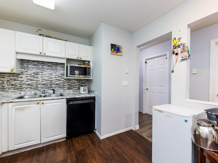 118-8068 120a Street, Surrey, BC, V3W 3P3 - 11