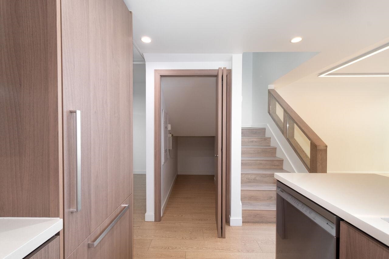 6556 Nelson Avenue, Burnaby, BC, V5H 0G6 - 18