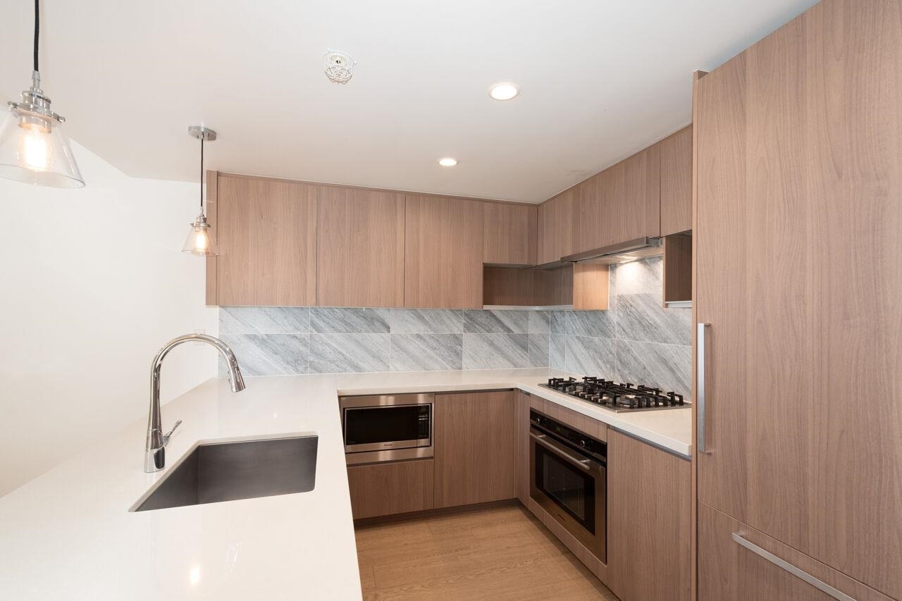 6556 Nelson Avenue, Burnaby, BC, V5H 0G6 - 16