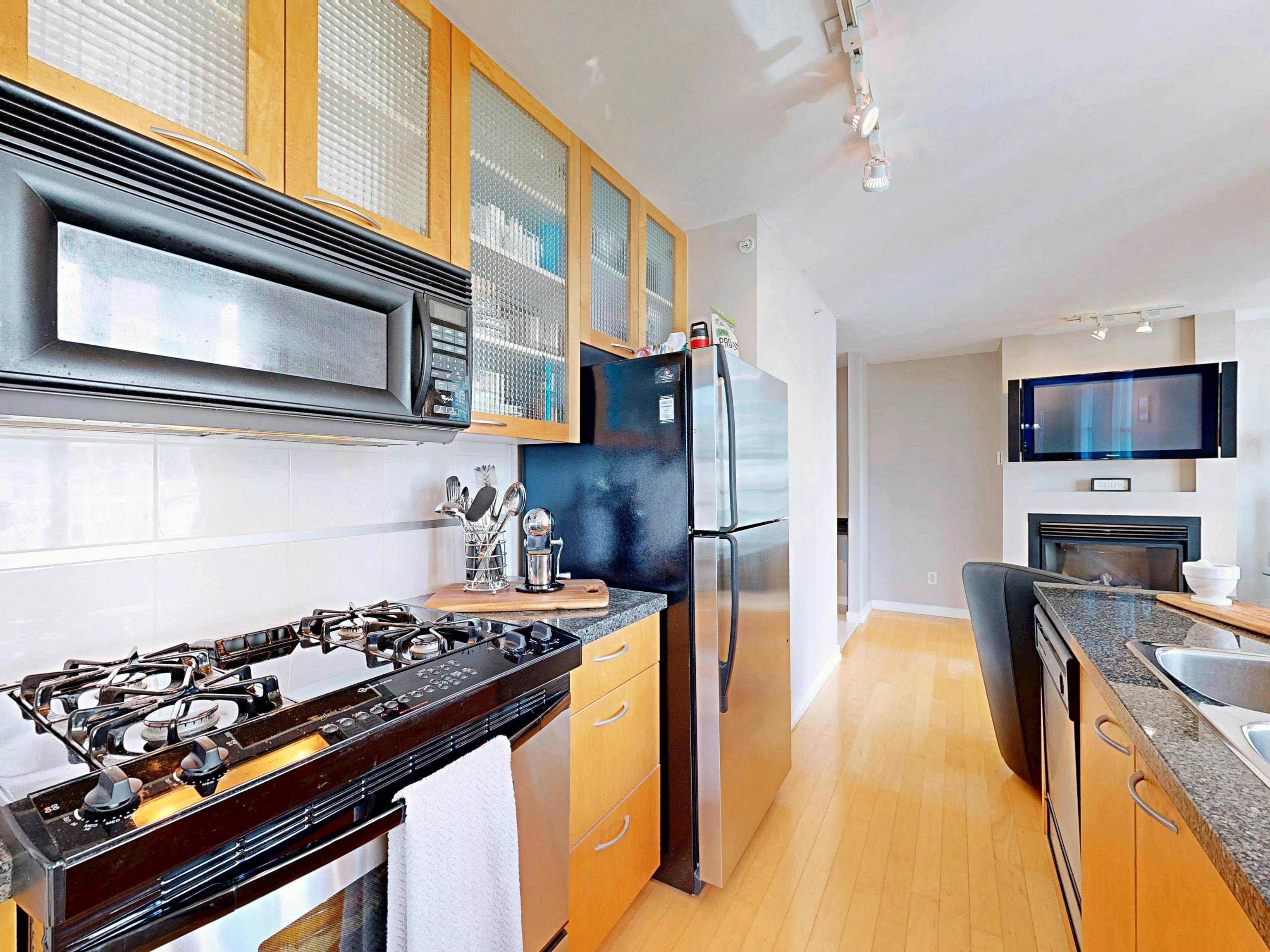 1003-969 Richards Street, Vancouver, BC, V6B 1A8 - 21