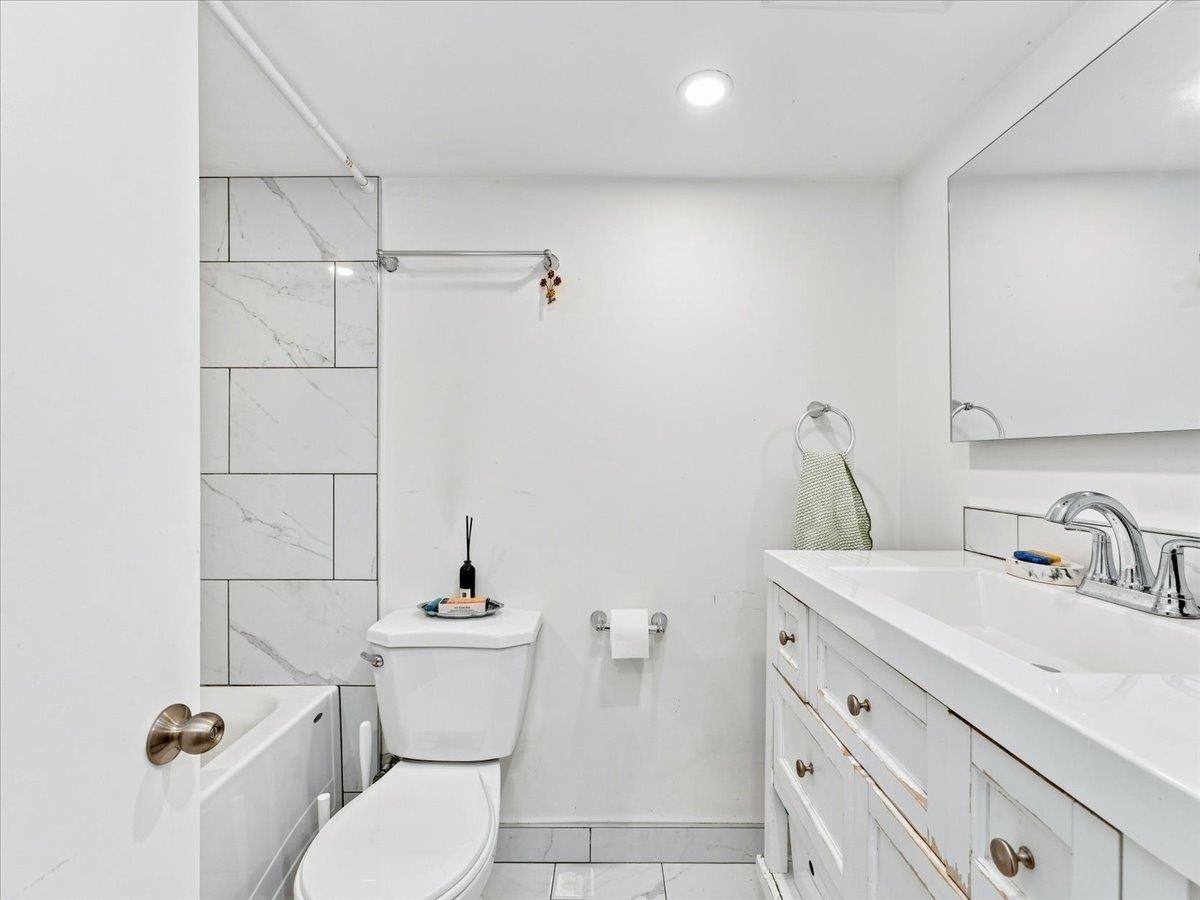 4399 Quebec Street, Vancouver, BC, V5V 3L4 - 29