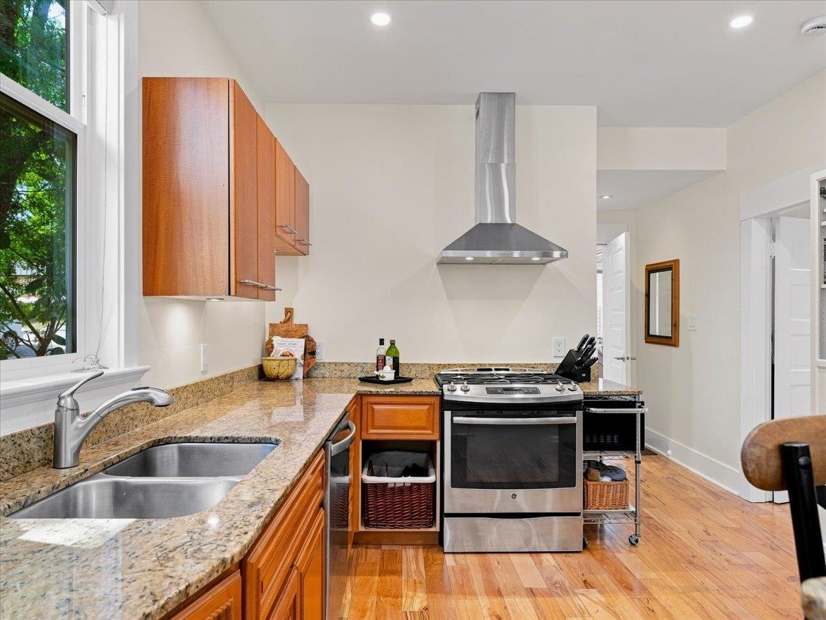 4399 Quebec Street, Vancouver, BC, V5V 3L4 - 10