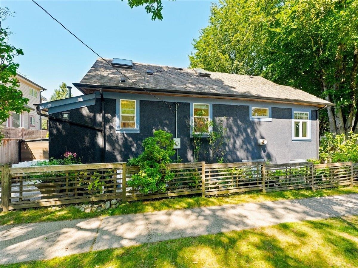 4399 Quebec Street - 3